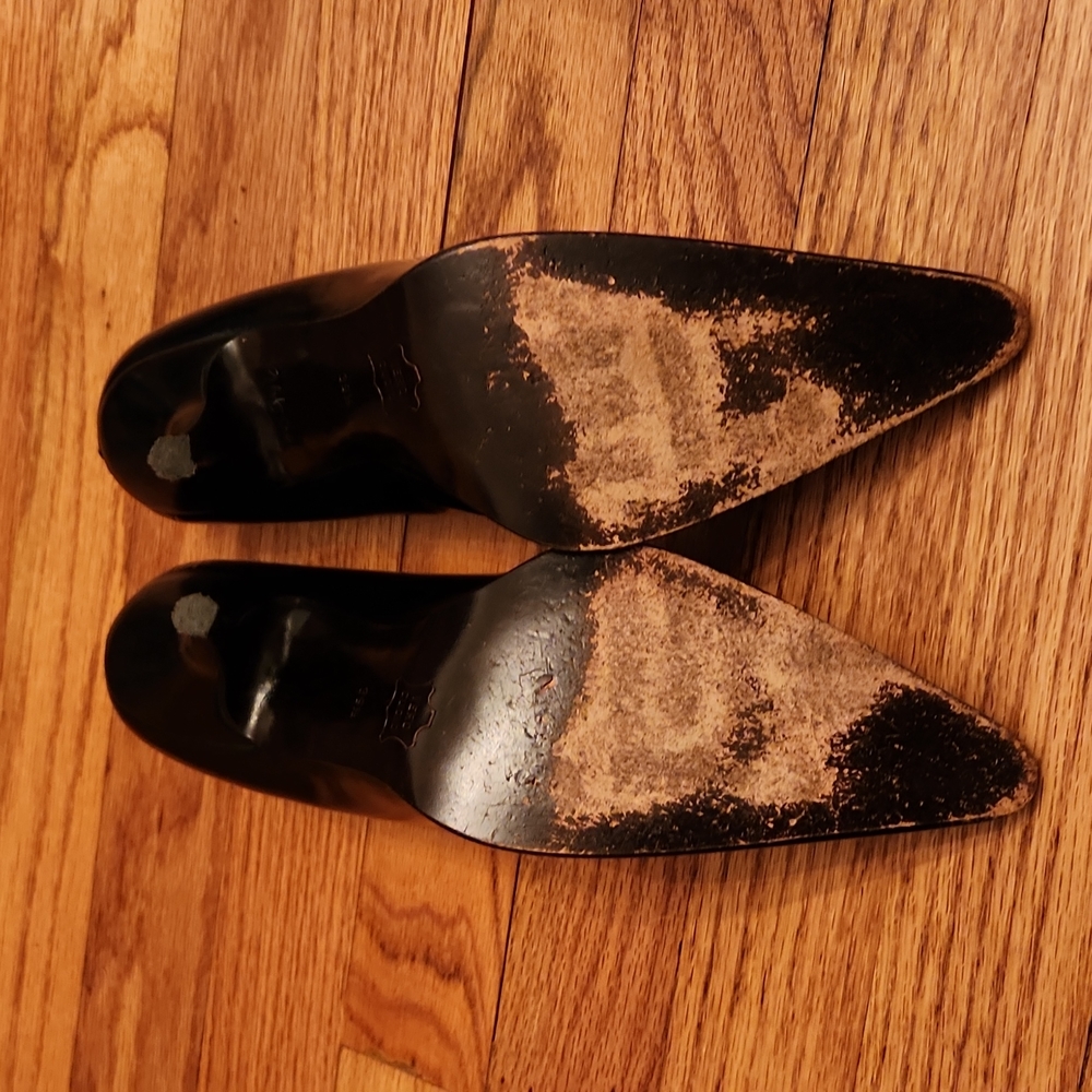 Shoes - Picture 3 of 4